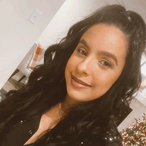 Meet your Posher, Nayda